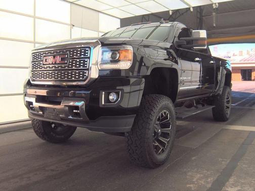 2019 GMC Sierra 2500 Denali