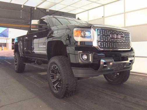 2019 GMC Sierra 2500 Denali