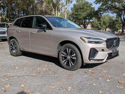 2025 Volvo XC60 B5 Core