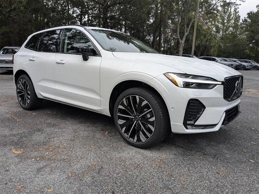 2026 Volvo XC60 B5 Ultra