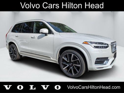 Crystal White Metallic 2023 Volvo XC90 B6 Plus 7-Seater