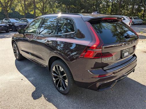 2026 Volvo XC60 B5 Plus