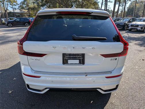 2026 Volvo XC60 B5 Ultra