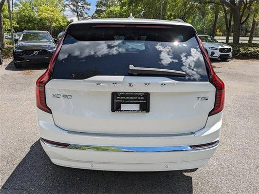 2025 Volvo XC90 Plug-In Hybrid T8 Plus 7-Seater