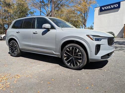 2025 Volvo XC90 B6 Plus 7-Seater