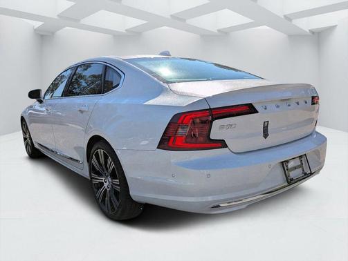 2024 Volvo S90 B6 Ultimate