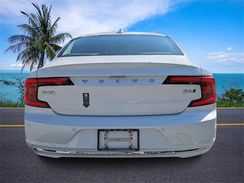 2024 Volvo S90 B6 Ultimate