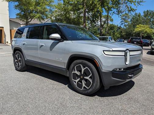2024 Rivian R1S Adventure