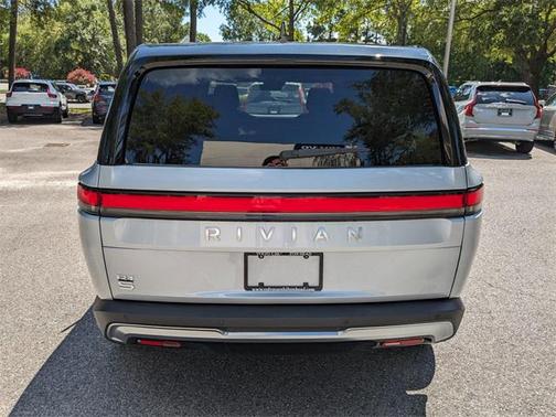 2024 Rivian R1S Adventure