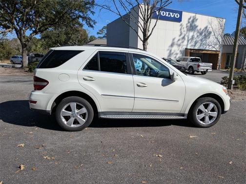 2010 Mercedes-Benz M-Class 4MATIC