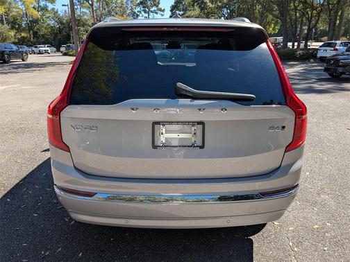 2025 Volvo XC90 B6 Plus 7-Seater