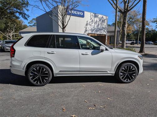 2026 Volvo XC90 B6 Ultra 7-Seater
