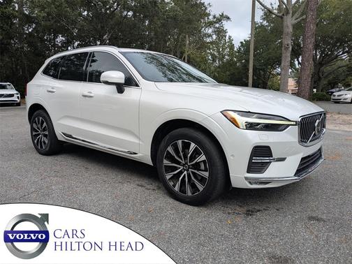 2023 Volvo XC60 B5 Plus Bright Theme