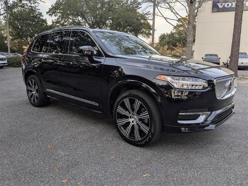 2022 Volvo XC90 T6 Inscription