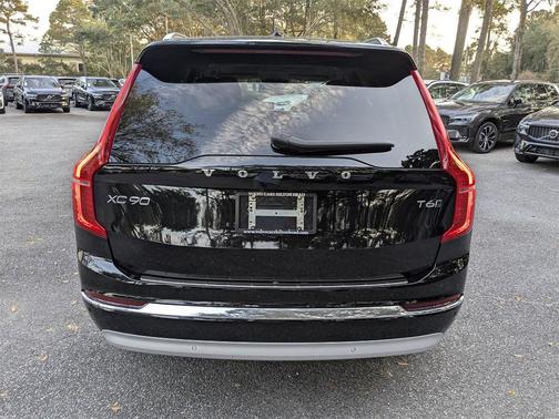 2022 Volvo XC90 T6 Inscription