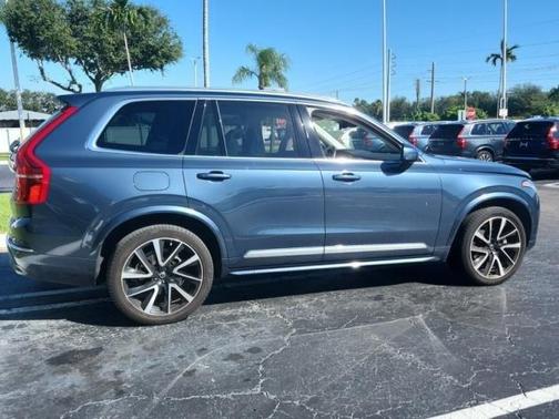 2023 Volvo XC90 B6 Plus 6-Seater