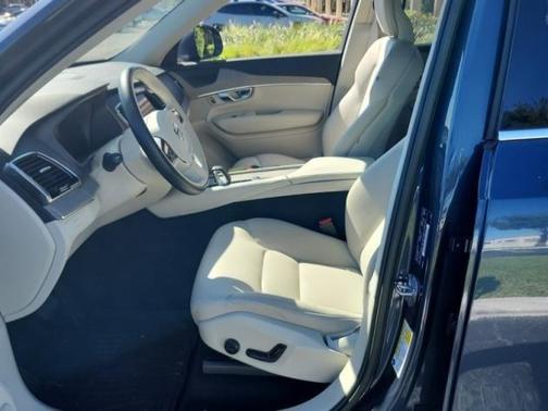 2023 Volvo XC90 B6 Plus 6-Seater