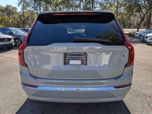 2025 Volvo XC90 B6 Ultra