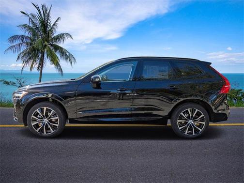 2025 Volvo XC60 B5 Plus