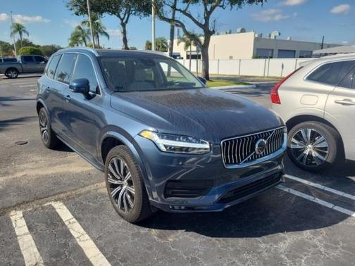 2023 Volvo XC90 B6 Core