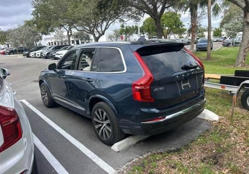 2023 Volvo XC90 B5 Plus