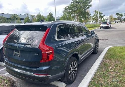 2023 Volvo XC90 B5 Plus