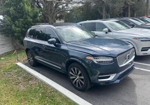 2023 Volvo XC90 B5 Plus