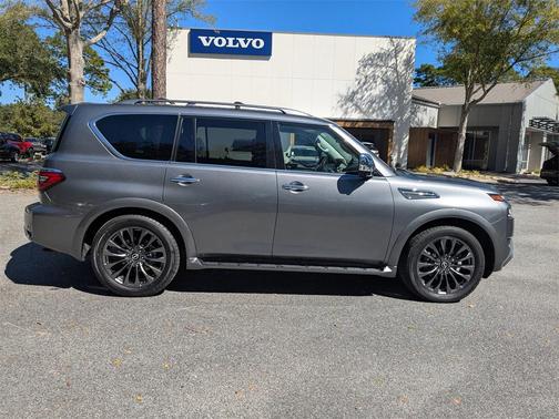 2023 Nissan Armada Platinum 4WD