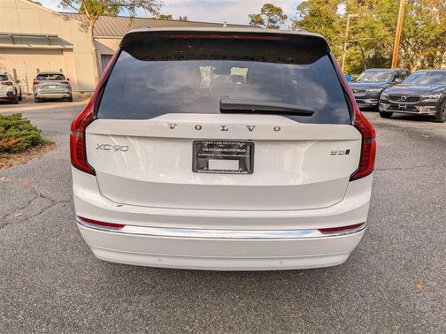 2026 Volvo XC90 B5 Core