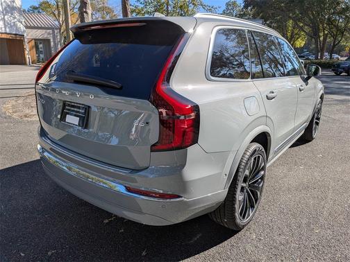 2026 Volvo XC90 B6 Plus 7-Seater