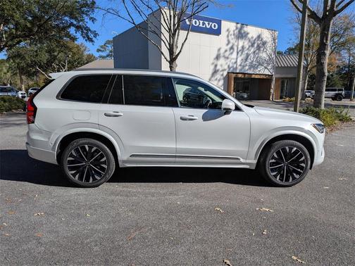 2026 Volvo XC90 B6 Plus 7-Seater
