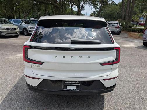 2025 Volvo EX90 Twin Motor Performance Plus 6-Seater
