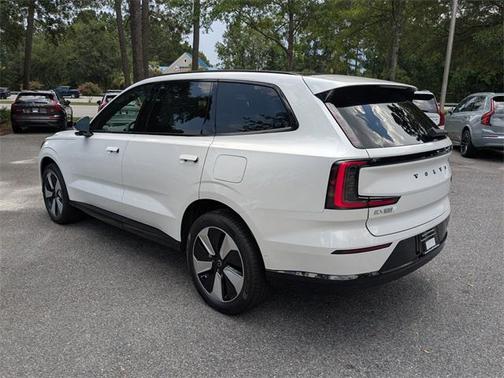 2025 Volvo EX90 Twin Motor Performance Plus 6-Seater