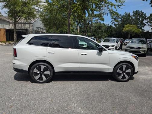 2025 Volvo EX90 Twin Motor Performance Plus 6-Seater