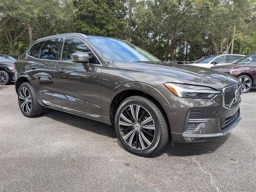 2022 Volvo XC60 B5 Inscription