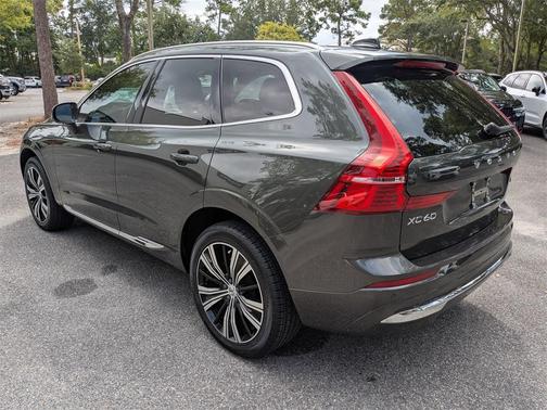 2022 Volvo XC60 B5 Inscription