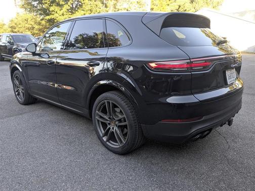 2022 Porsche Cayenne S