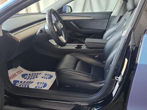 2022 Tesla Model 3 Standard Range
