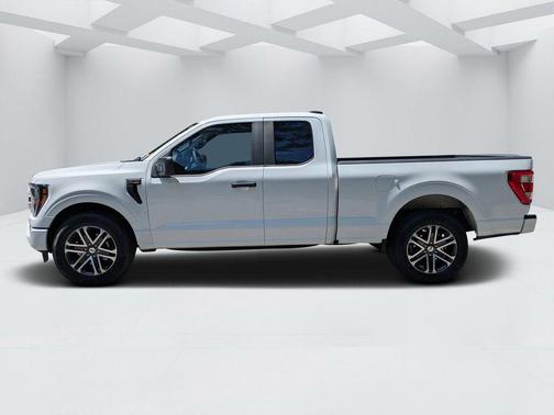 Oxford White 2023 Ford F-150 XL
