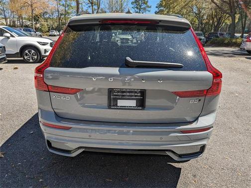 2025 Volvo XC60 B5 Plus