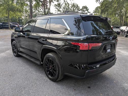 2024 Toyota Sequoia SR5