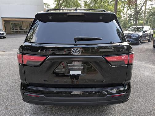 2024 Toyota Sequoia SR5
