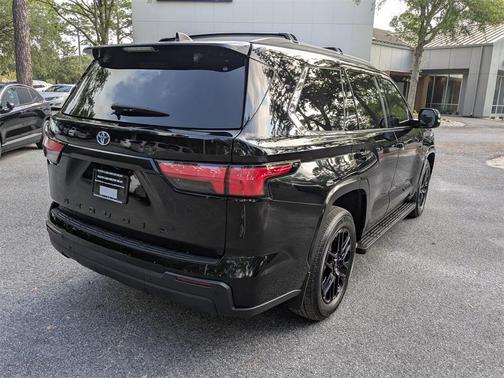 2024 Toyota Sequoia SR5