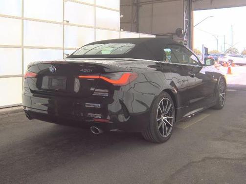 Black 2025 BMW 430 i