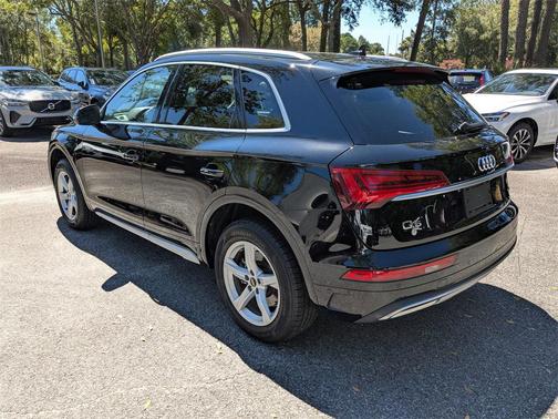 2022 Audi Q5 40 Premium
