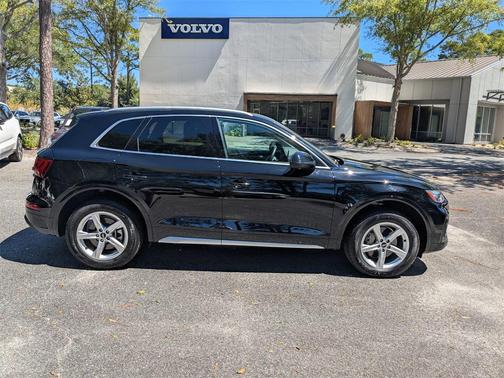 2022 Audi Q5 40 Premium