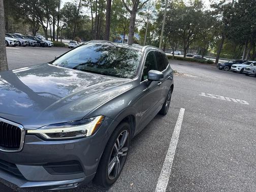 2019 Volvo XC60 T6 Momentum