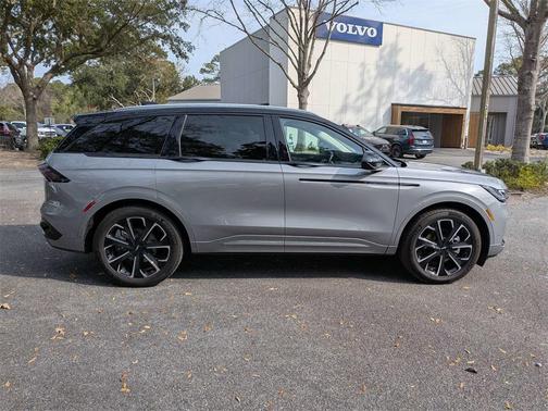 2024 Lincoln Nautilus Reserve