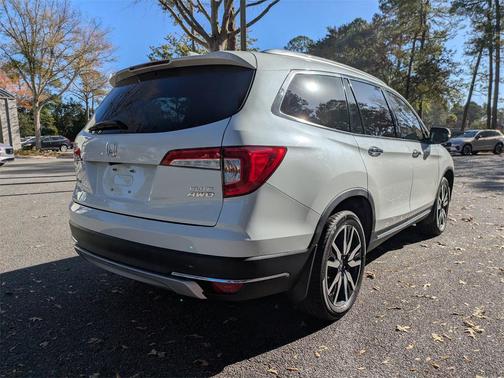 2021 Honda Pilot AWD Elite