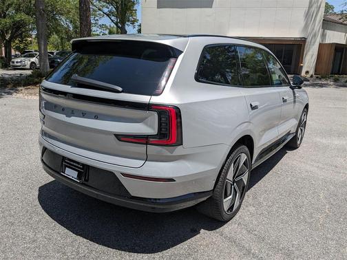 2025 Volvo EX90 Twin Motor Plus